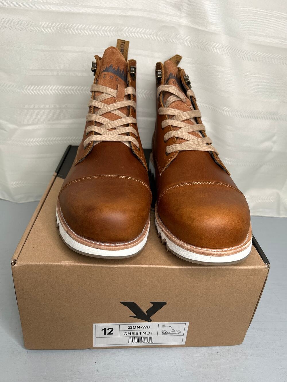 Territory Zion Men's Hiking Boot Chestnut Leather Water Resistant Size 12 NEW